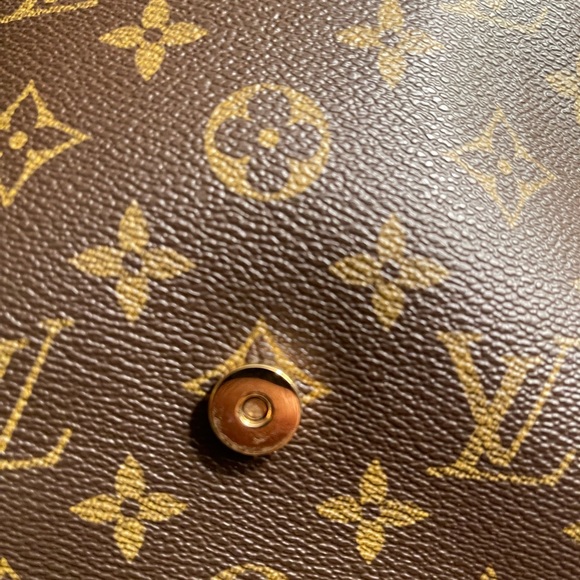 Authentic Louis Vuitton Vintage Musette Salsa Crossbody Handbags - Picture 11 of 16